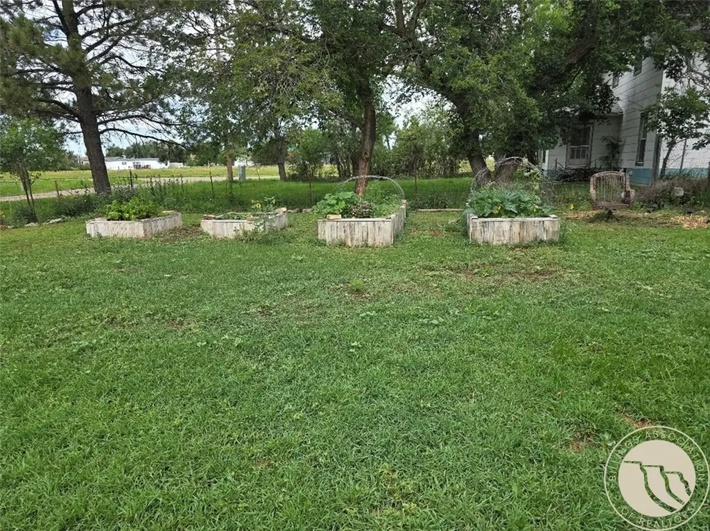 6 S 4th Street Plevna MT 59344