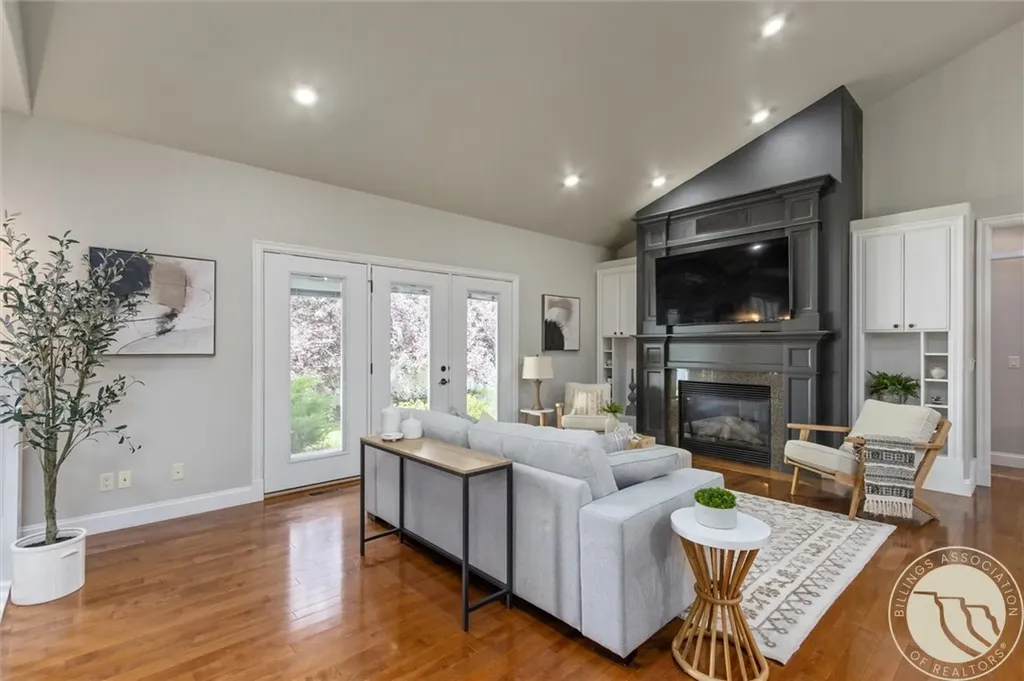 3965 Woodcreek Billings MT 59106