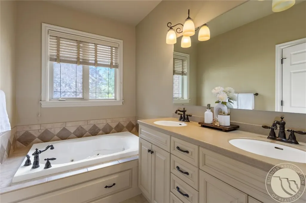 3965 Woodcreek Billings MT 59106