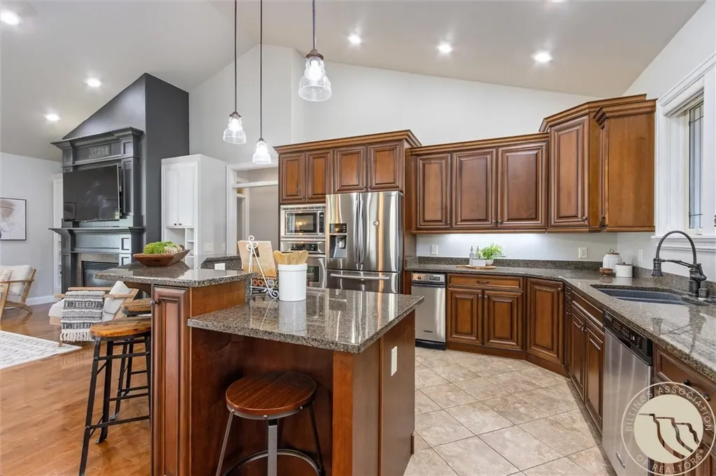 3965 Woodcreek Billings MT 59106