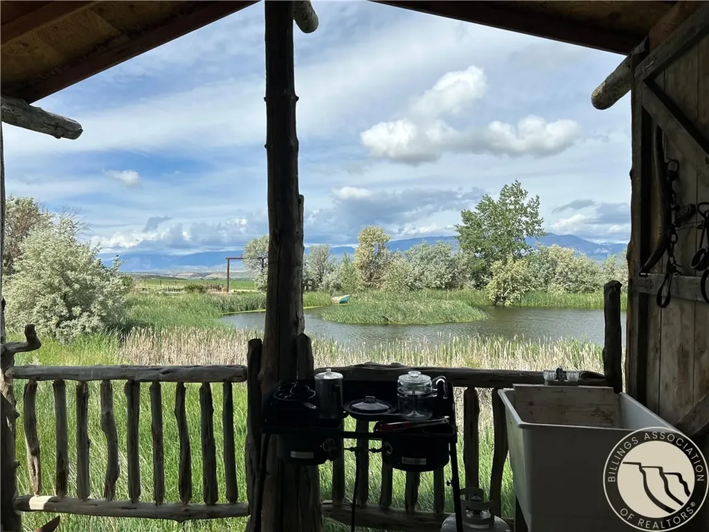 147 Musgrave Road (beartrap Ranch) Belfry MT 59008