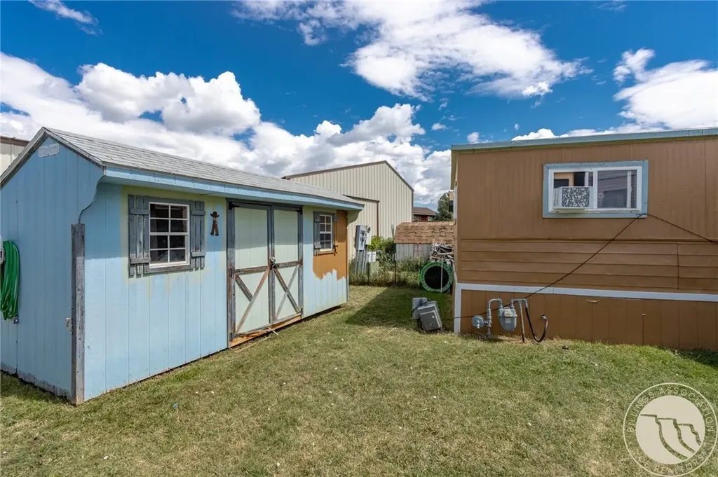 922 Yellowstone River Road Billings MT 59105