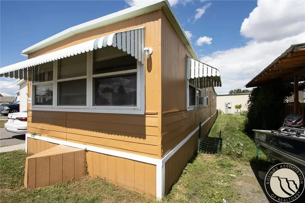 922 Yellowstone River Road Billings MT 59105