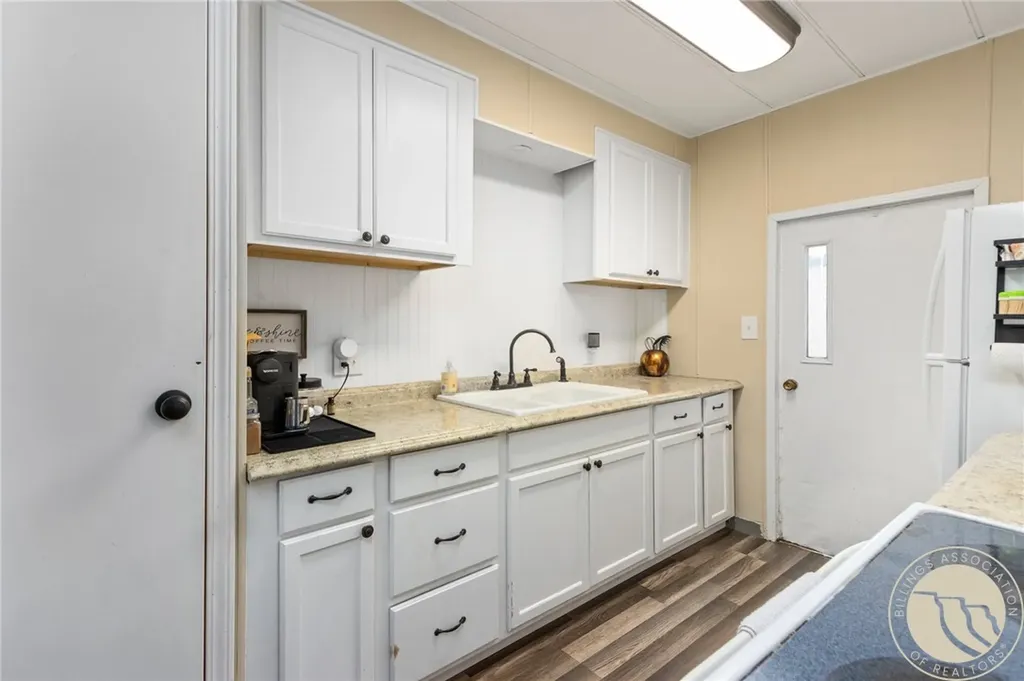 922 Yellowstone River Road Billings MT 59105