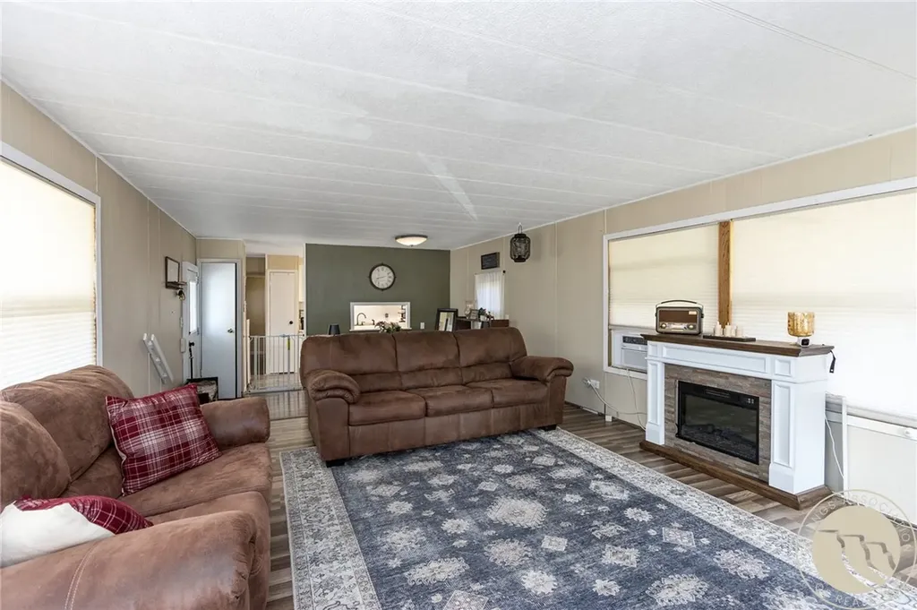 922 Yellowstone River Road Billings MT 59105