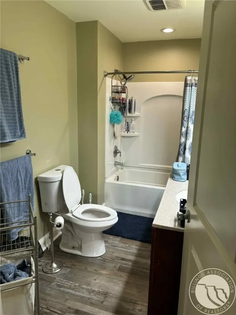 209 S 7th Avenue Forsyth MT 59327