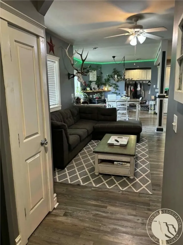 209 S 7th Avenue Forsyth MT 59327
