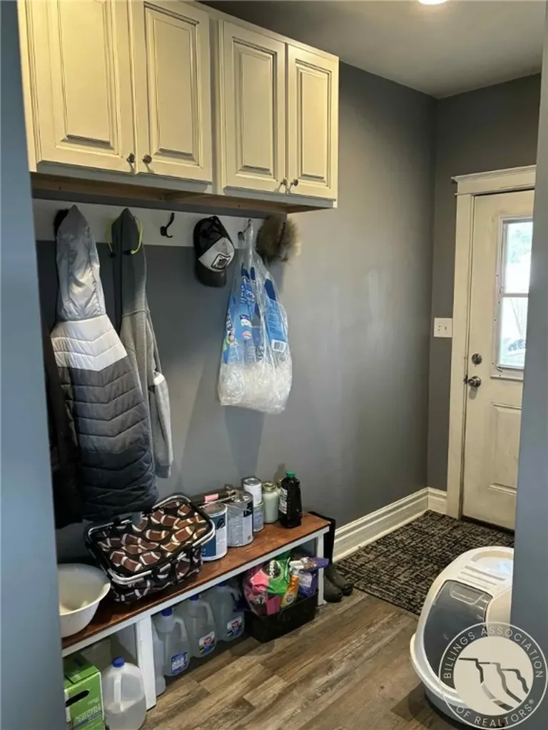 209 S 7th Avenue Forsyth MT 59327