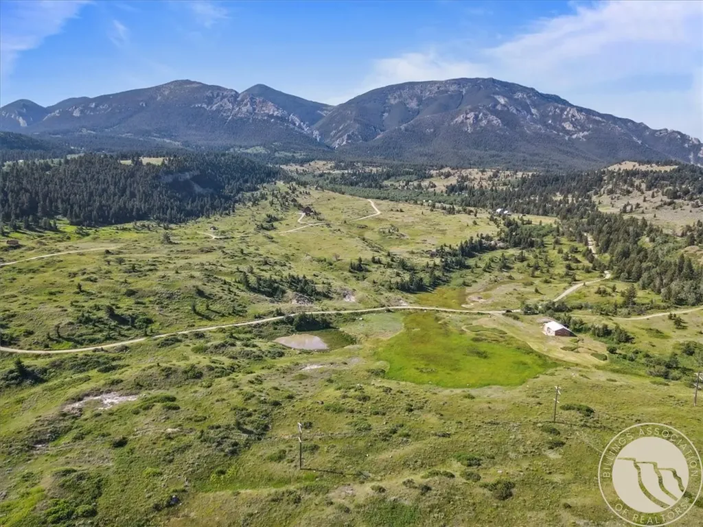 28 Travois Trail Fishtail MT 59028