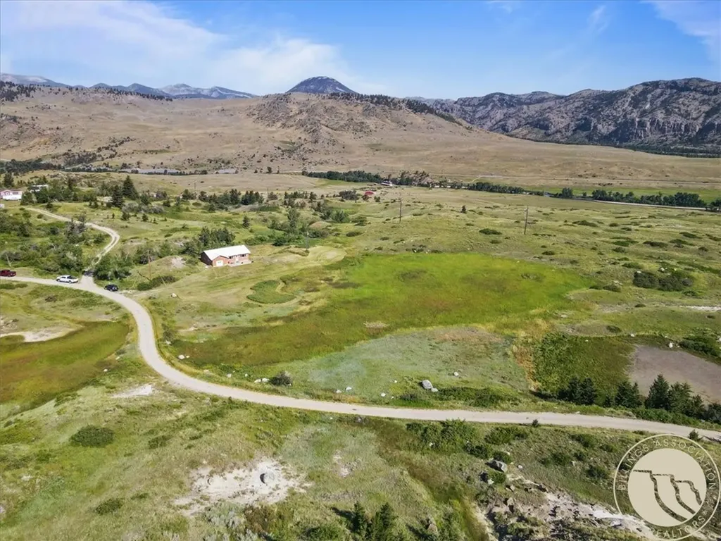28 Travois Trail Fishtail MT 59028
