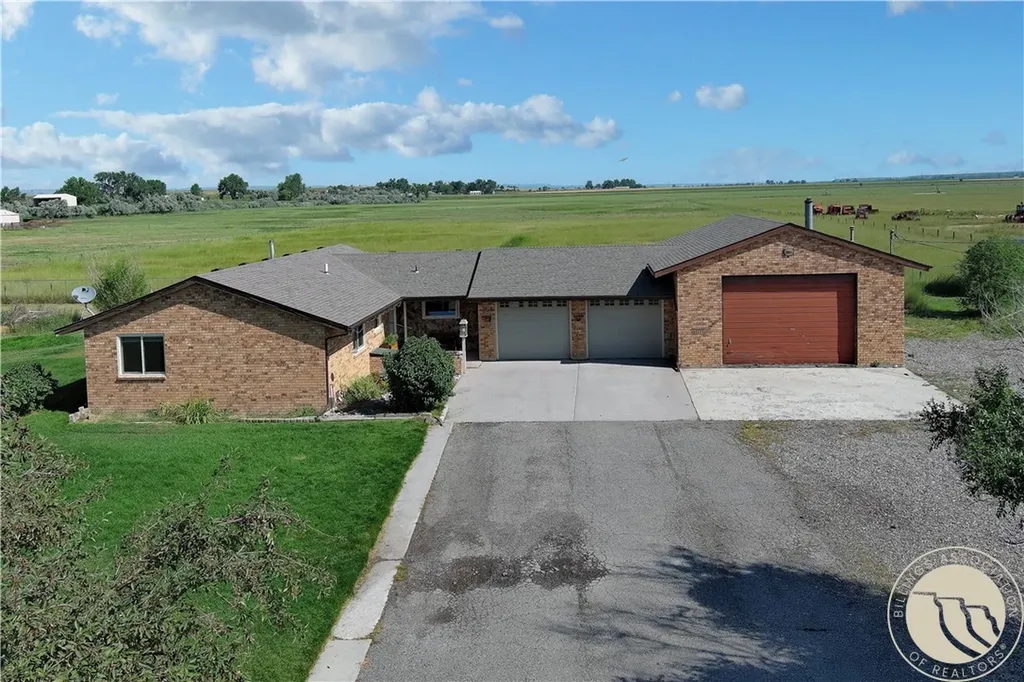 926 Vanzandt Road Hardin MT 59034