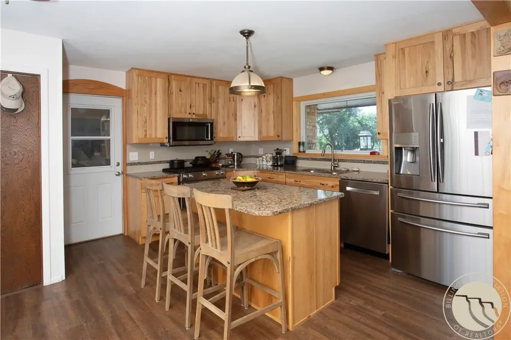 926 Vanzandt Road Hardin MT 59034