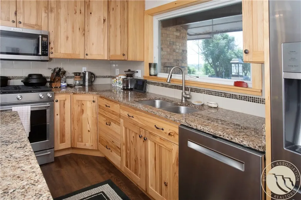 926 Vanzandt Road Hardin MT 59034