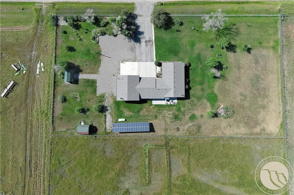 926 Vanzandt Road Hardin MT 59034
