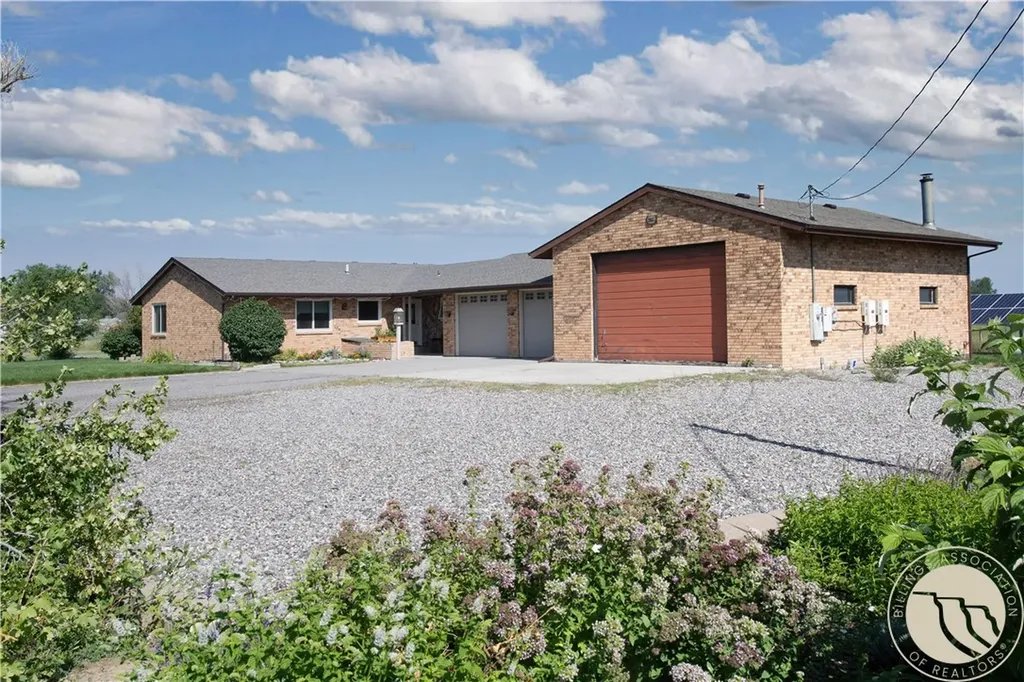 926 Vanzandt Road Hardin MT 59034