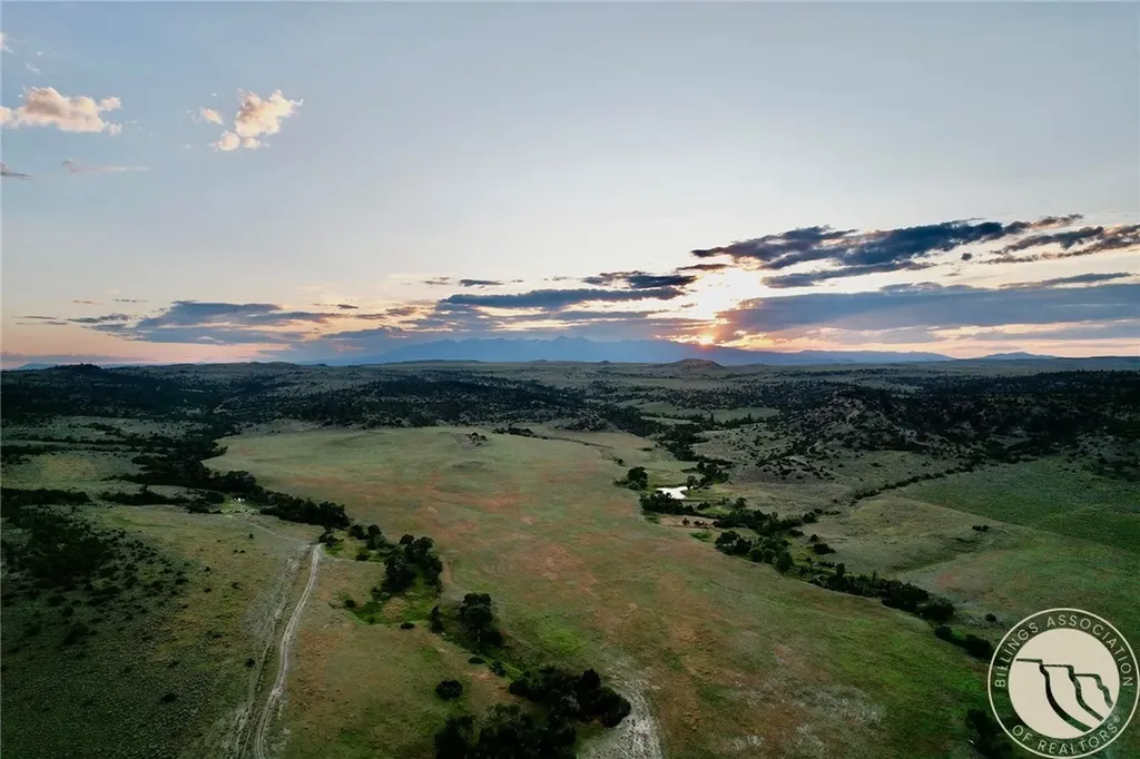 876 Lower Sweet Grass Big Timber MT 59011