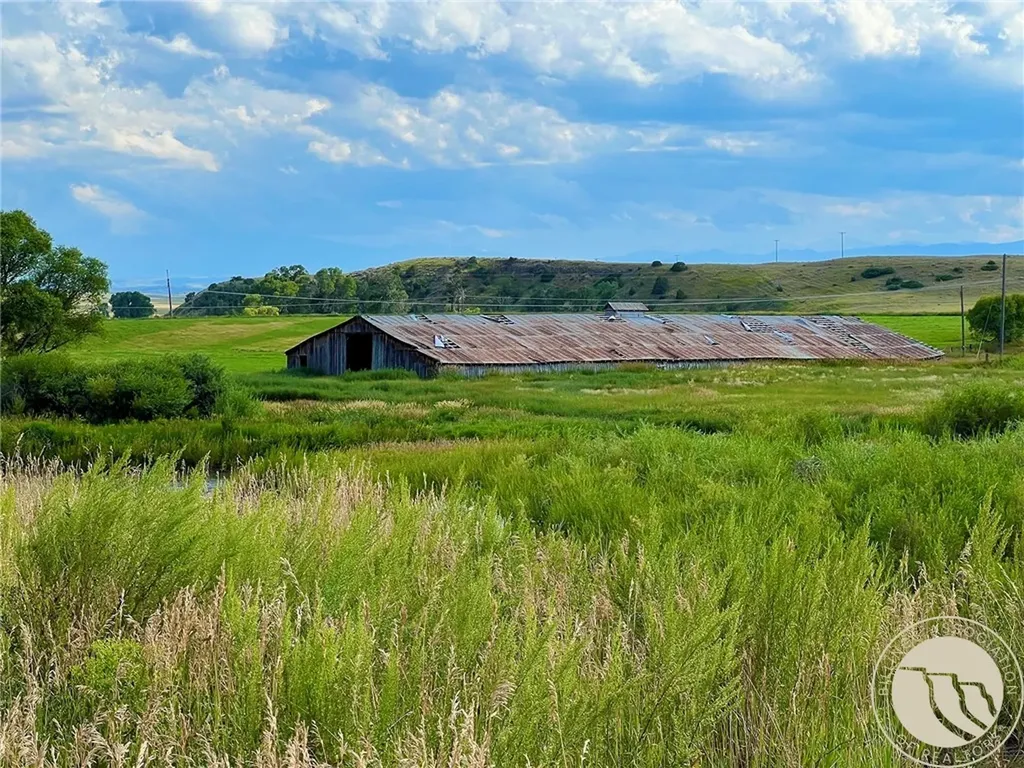 876 Lower Sweet Grass Big Timber MT 59011