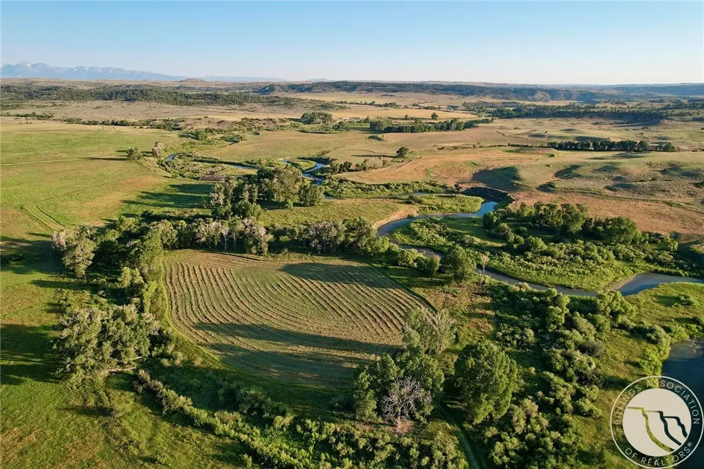 876 Lower Sweet Grass Big Timber MT 59011