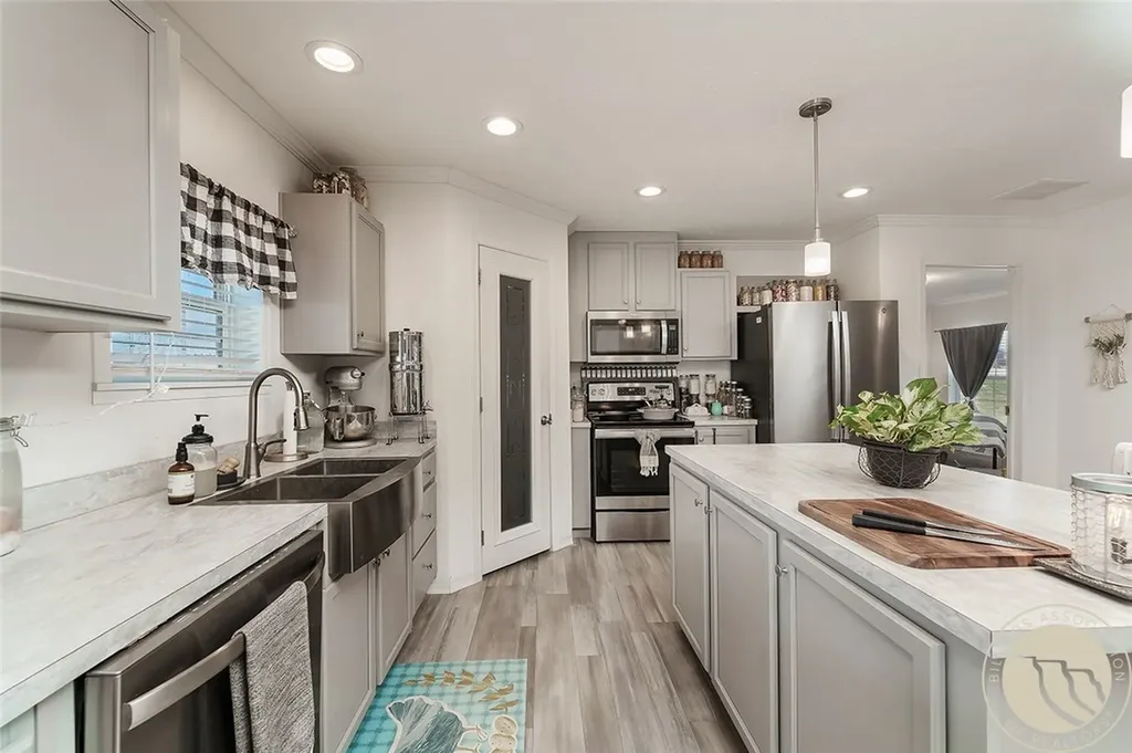 3641 Lynette Lane Huntley MT 59037