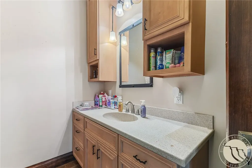 6 Washoe Circle Bearcreek MT 59007