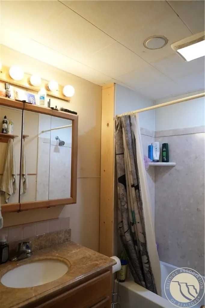603 Wheatland Avenue S Harlowton MT 59036