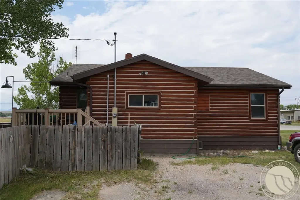 603 Wheatland Avenue S Harlowton MT 59036