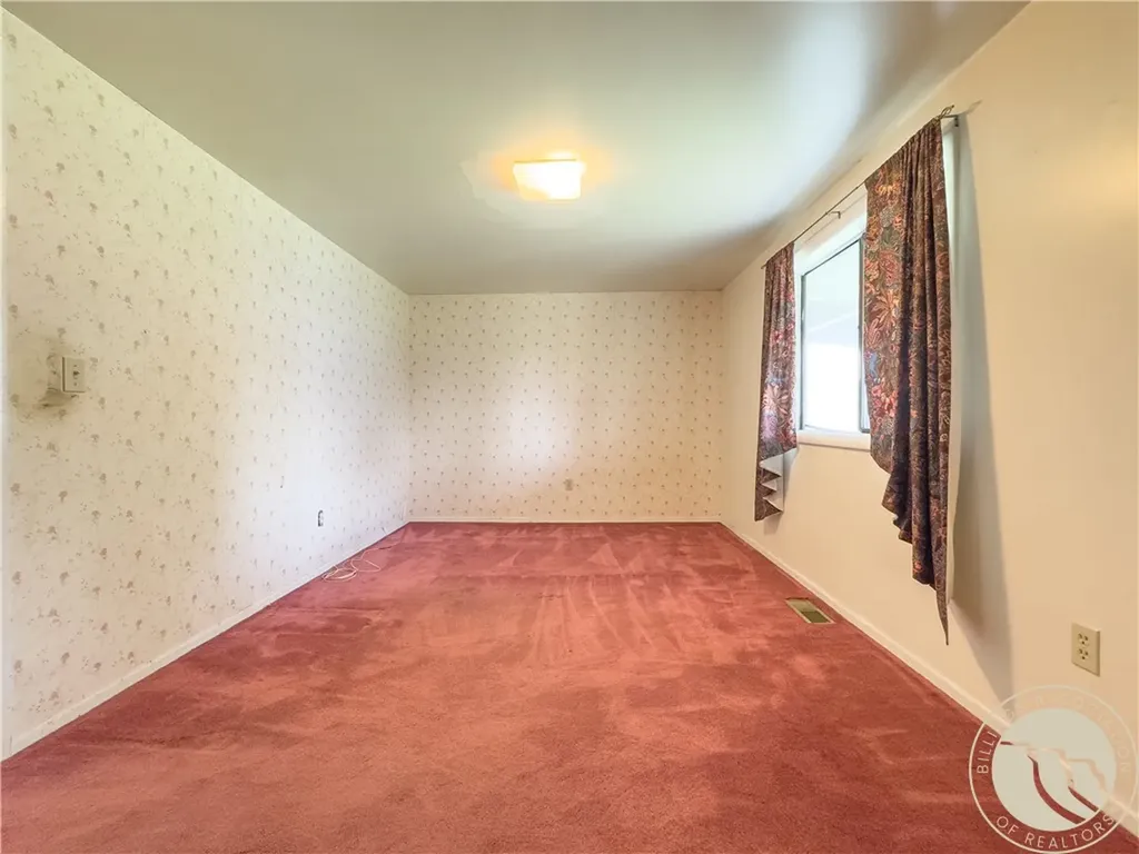 833 S 2nd Street S Hardin MT 59034