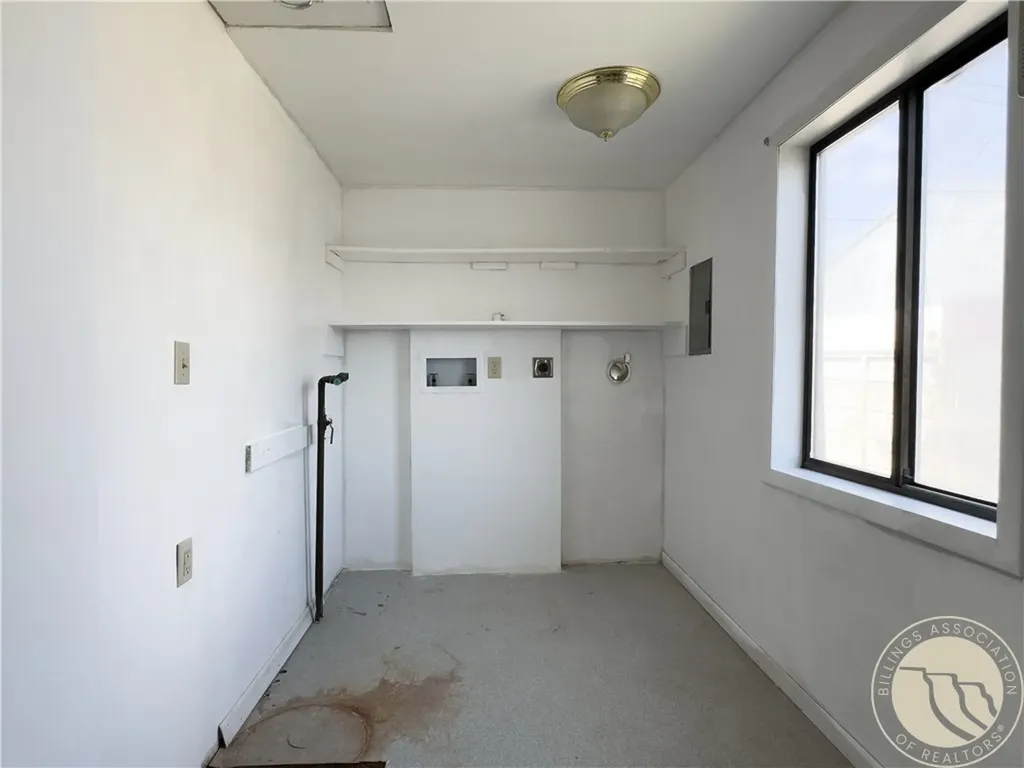 833 S 2nd Street S Hardin MT 59034