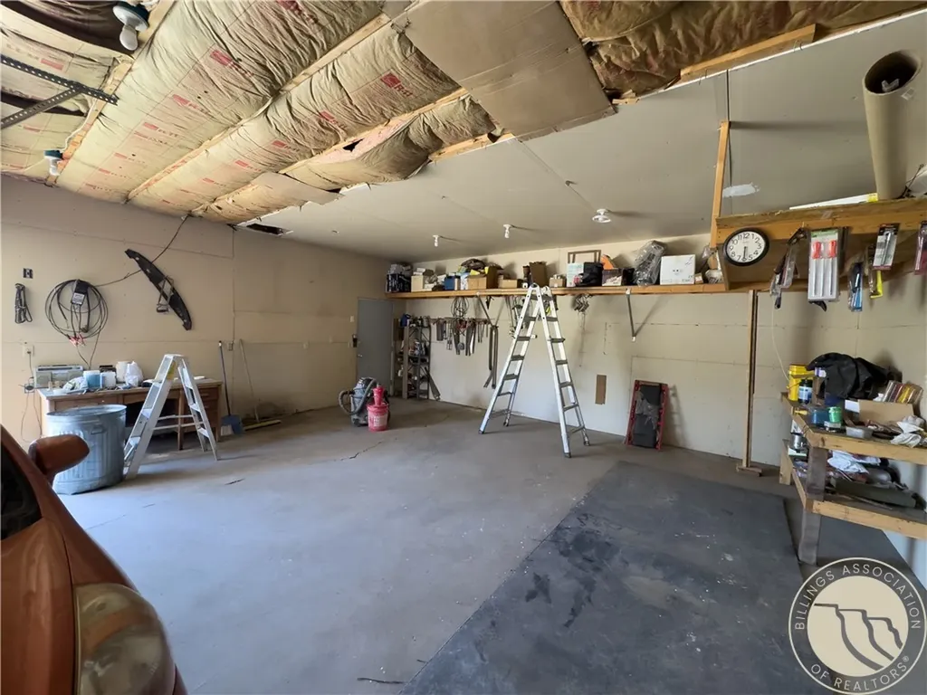 833 S 2nd Street S Hardin MT 59034