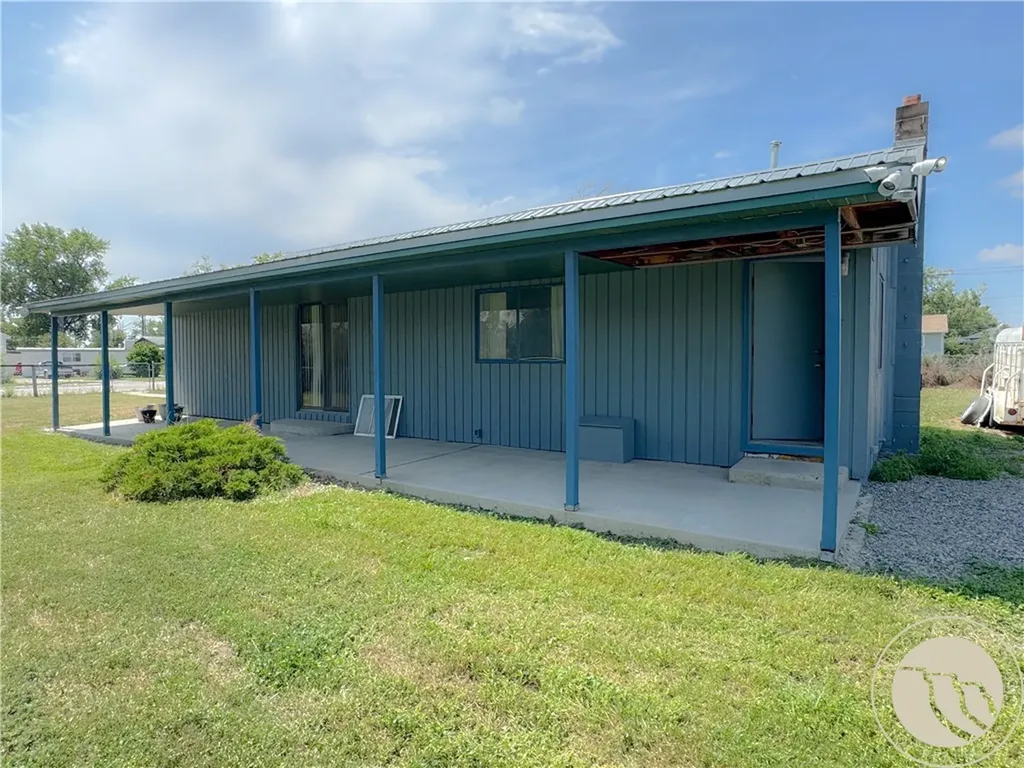 833 S 2nd Street S Hardin MT 59034