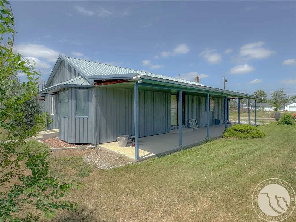 833 S 2nd Street S Hardin MT 59034