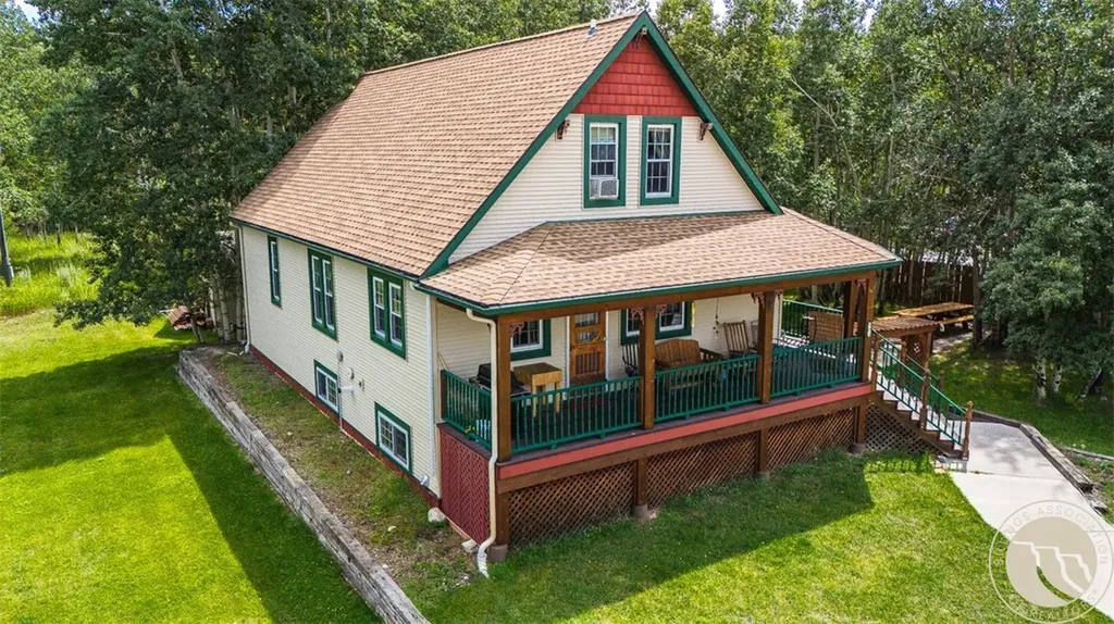 604 Cooper Avenue N (including Extra Lot) Red Lodge MT 59068