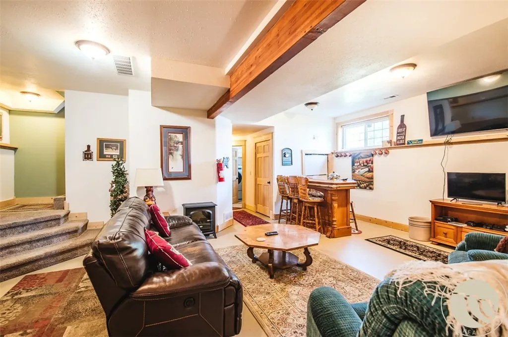 604 Cooper Avenue N (including Extra Lot) Red Lodge MT 59068
