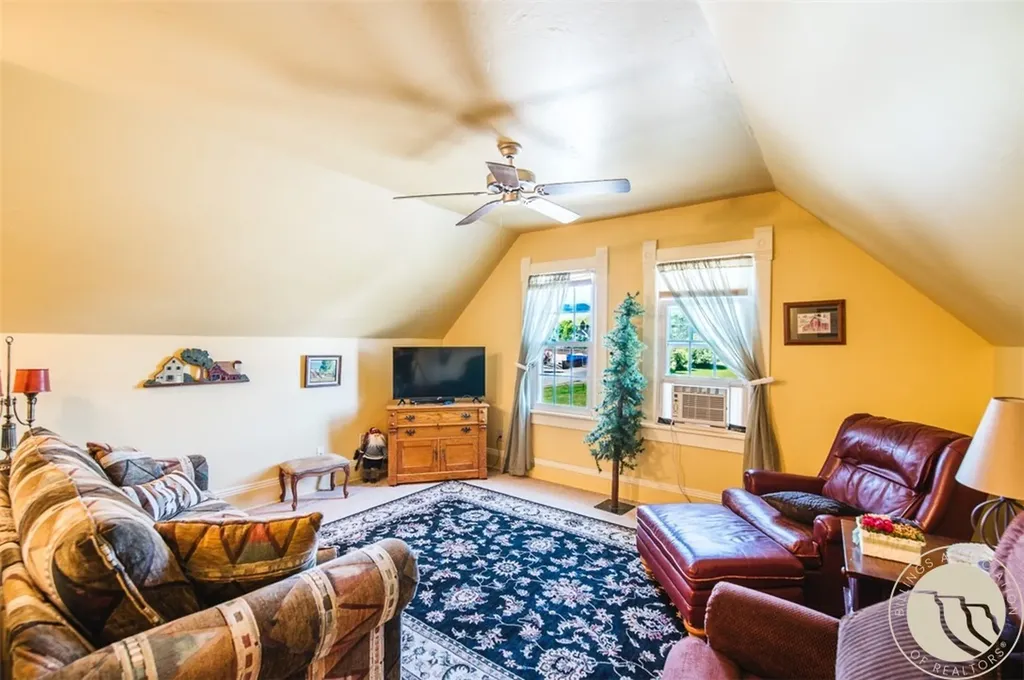 604 Cooper Avenue N (including Extra Lot) Red Lodge MT 59068