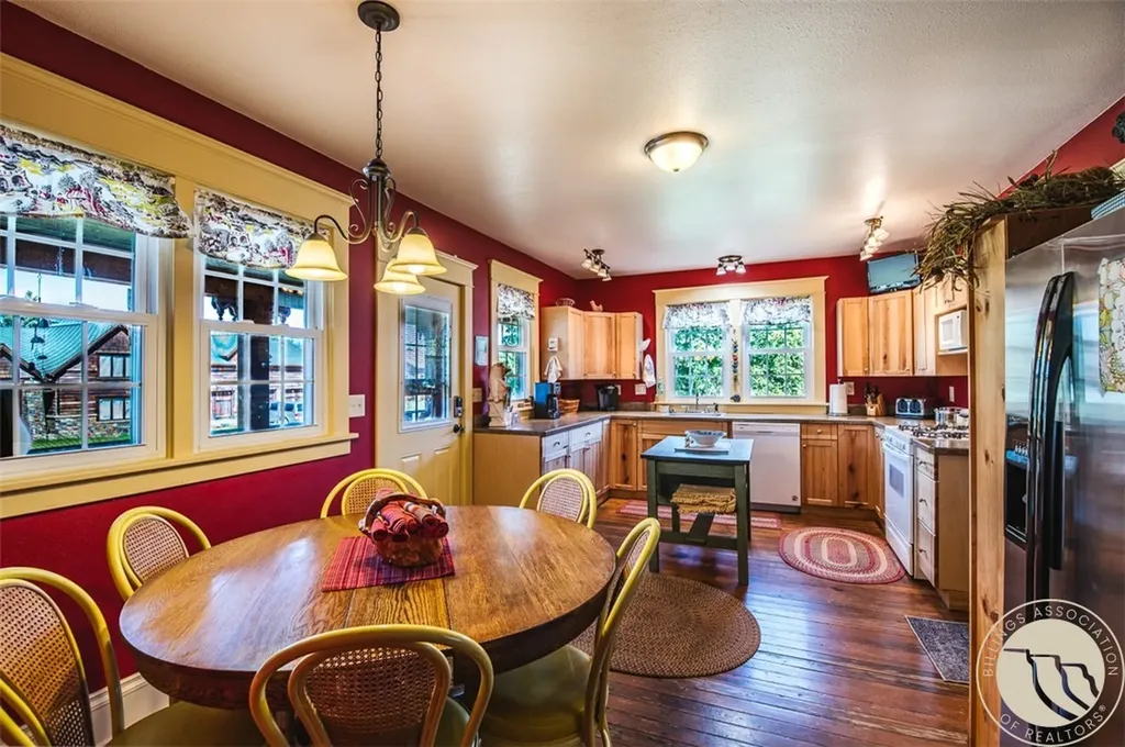 604 Cooper Avenue N (including Extra Lot) Red Lodge MT 59068