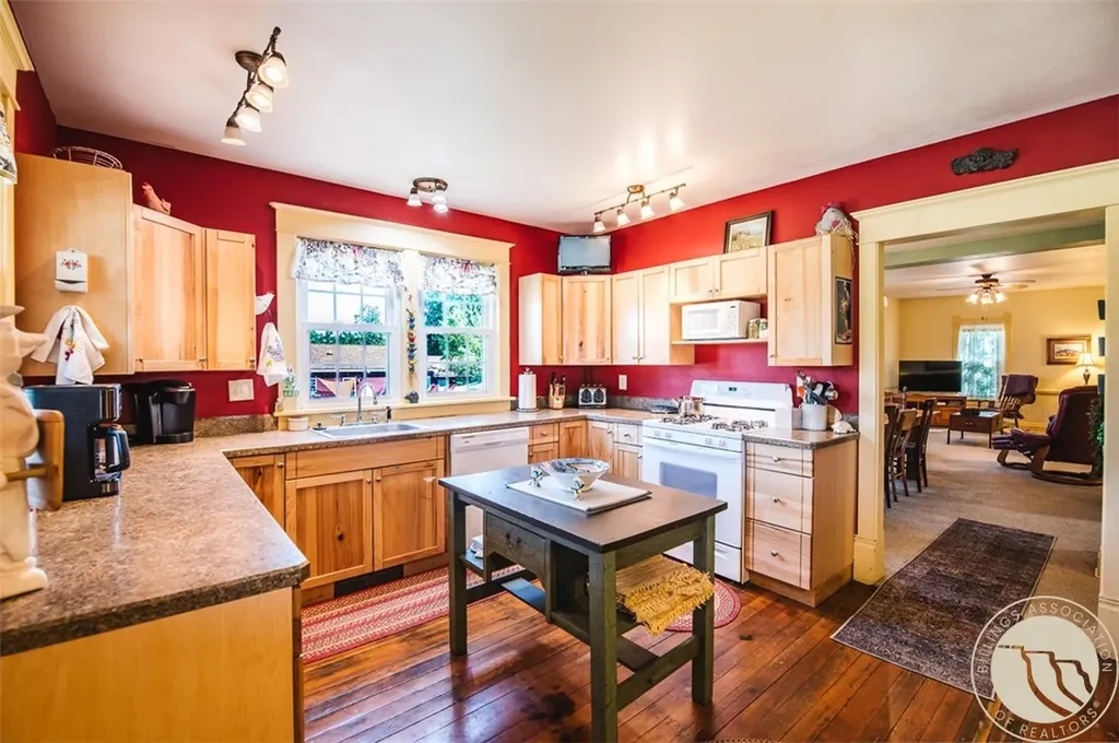 604 Cooper Avenue N (including Extra Lot) Red Lodge MT 59068