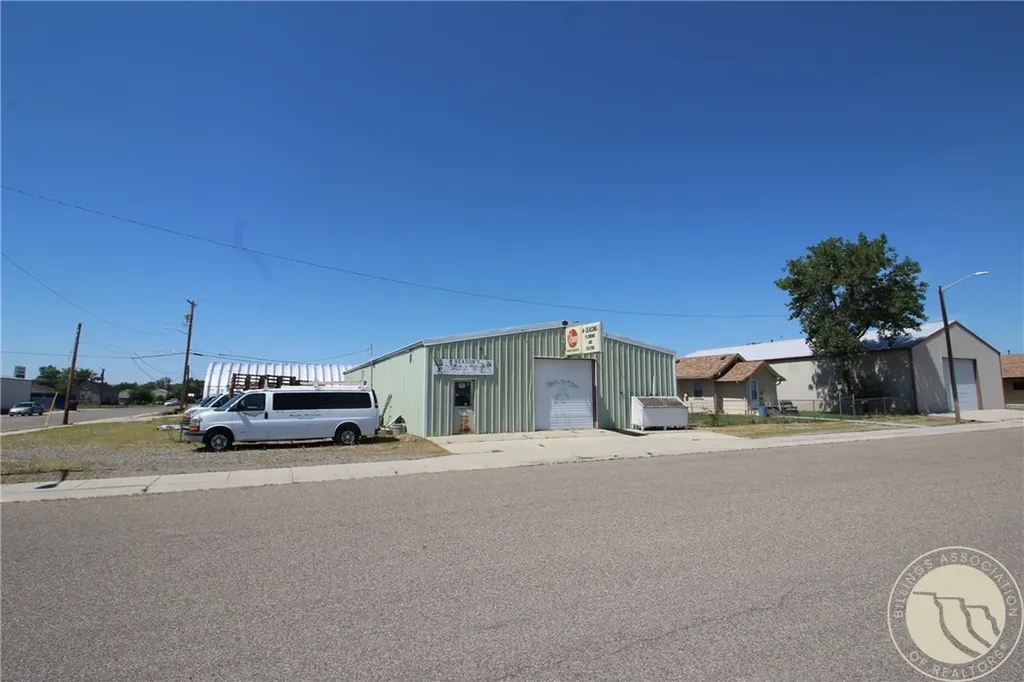110 N Crow Avenue Hardin MT 59034