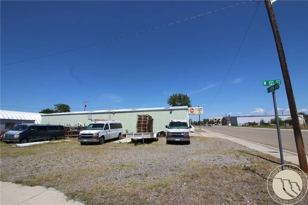 110 N Crow Avenue Hardin MT 59034