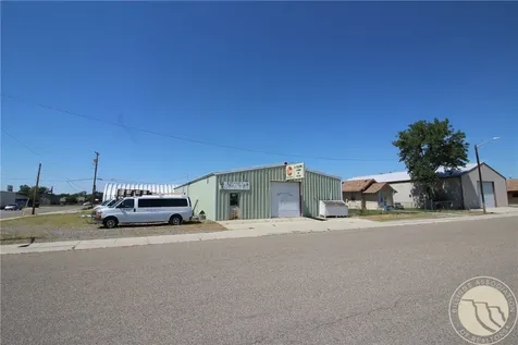 110 N Crow Avenue Hardin MT 59034