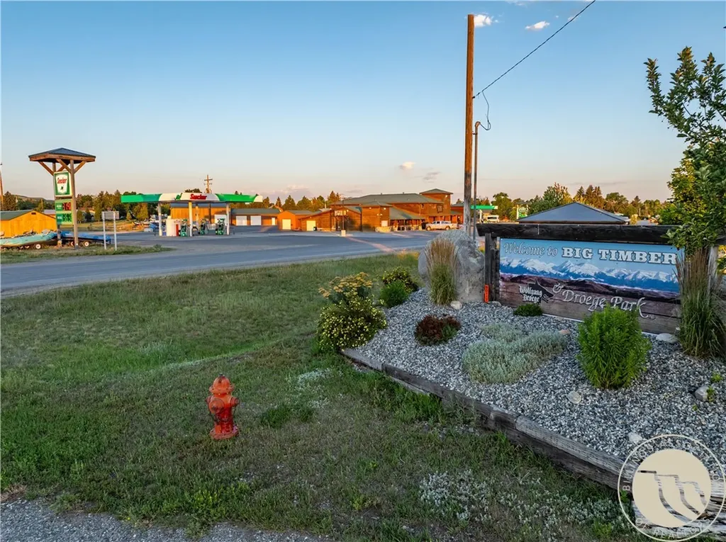 228 Big Timber Loop Road Big Timber MT 59011