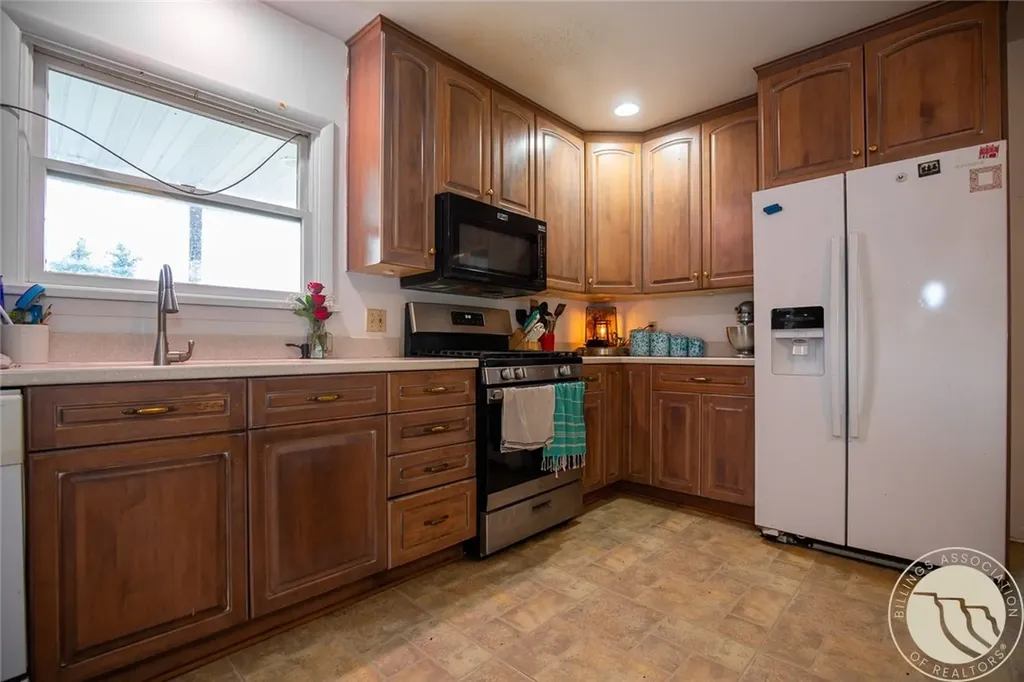 6502 Quarter Horse Lane Lewistown MT 59457