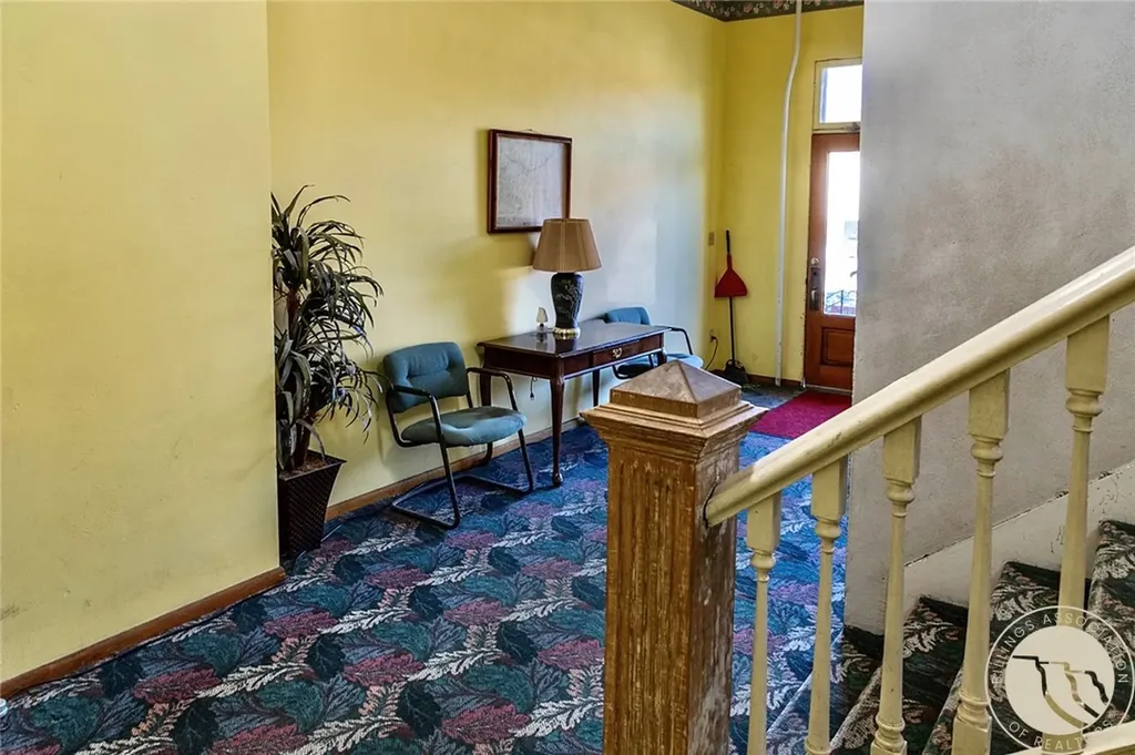 10 S. Woodard Avenue Absarokee MT 59001