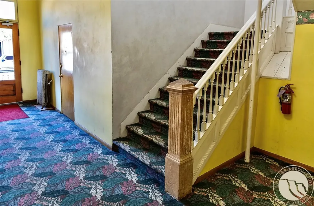 10 S. Woodard Avenue Absarokee MT 59001