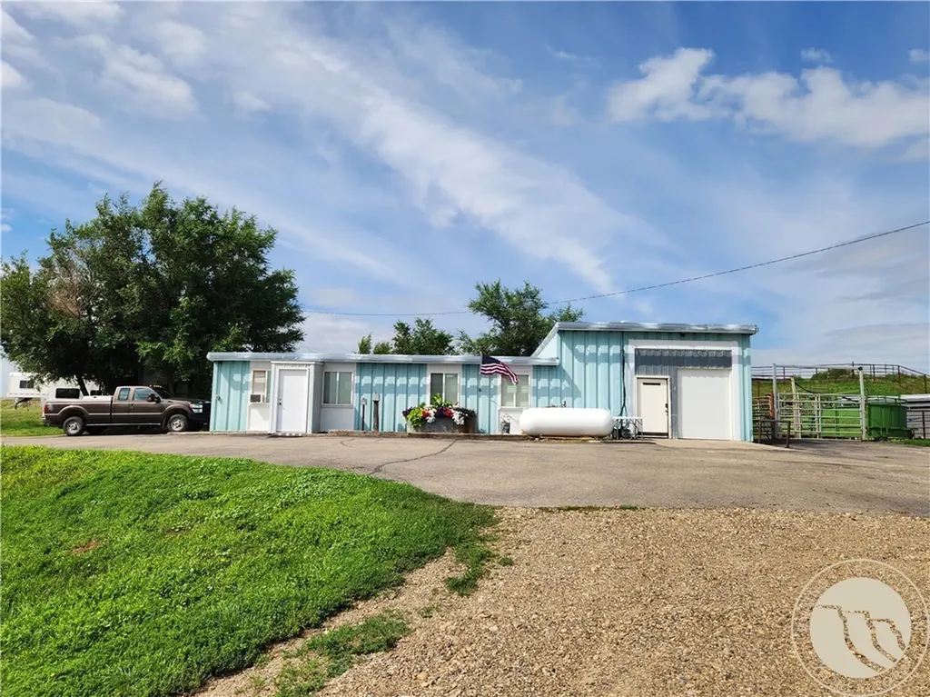 77 Mount Highway 13 Circle MT 59215
