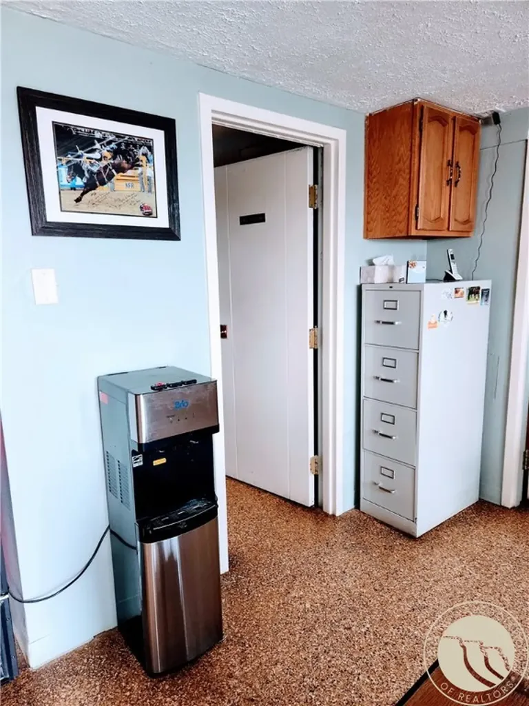 77 Mount Highway 13 Circle MT 59215