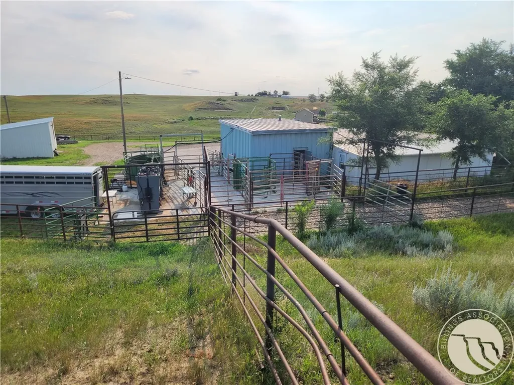 77 Mount Highway 13 Circle MT 59215