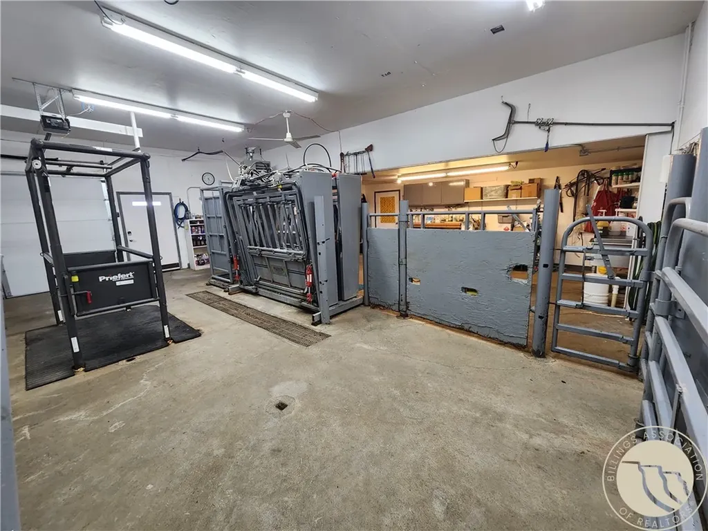 77 Mount Highway 13 Circle MT 59215