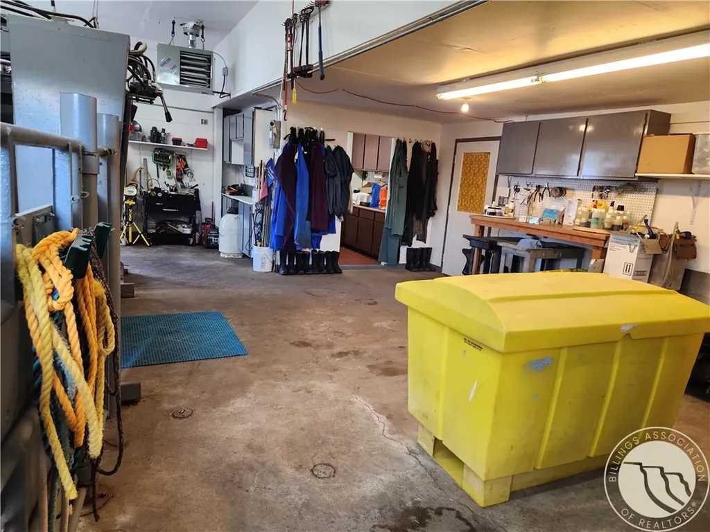77 Mount Highway 13 Circle MT 59215