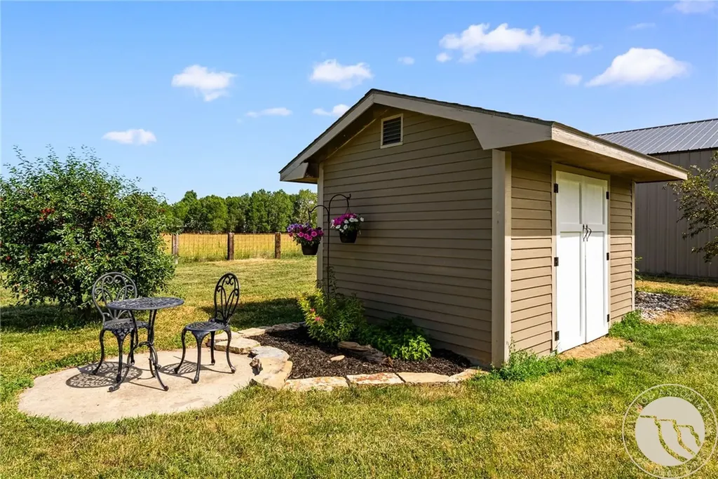9906 Us Highway 212 Joliet MT 59041