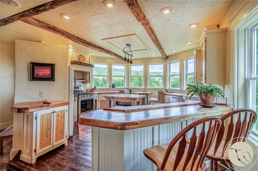 281 Taylor Hill Road Red Lodge MT 59068